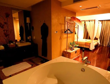 武汉青山区养生会所的黄昏恋:当爱情遇上八十岁